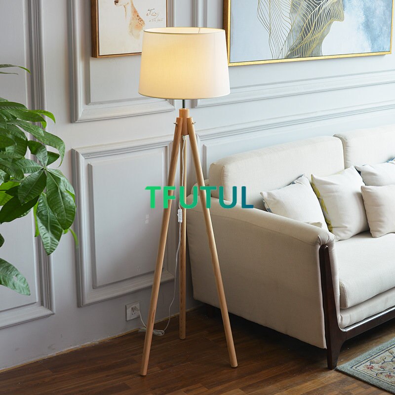 Scandinavian Solid Wood Floor Lamp Living Room Sofa Standing Lamps Creative Tripod Bedroom Vertical Table Lights Home Deco