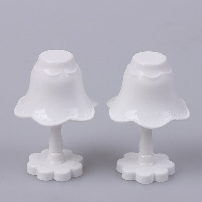 1:12 Dollhouse Retro European Style Mini LED Lamp Double-head Flower Ceiling Light Lamp Wall Light Room Outdoor Decors Toy