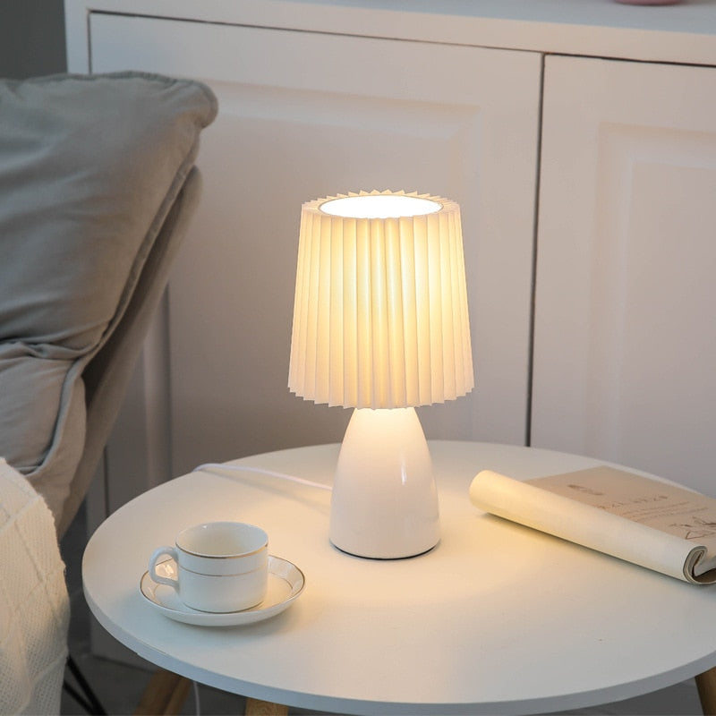 Milkshake Bedroom Night Lamp DESK LIGHT E27 Pleats Table LED INS Floor Girl Bedside Ceramic Indoor Lighting Lights