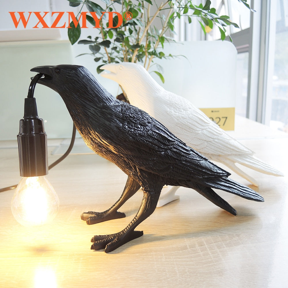Lucky Bird Crow Wall Lamp Resin Table Lamp Bird Night Light for Bedroom Bedside Living Room Wall Lamp Home Decoration