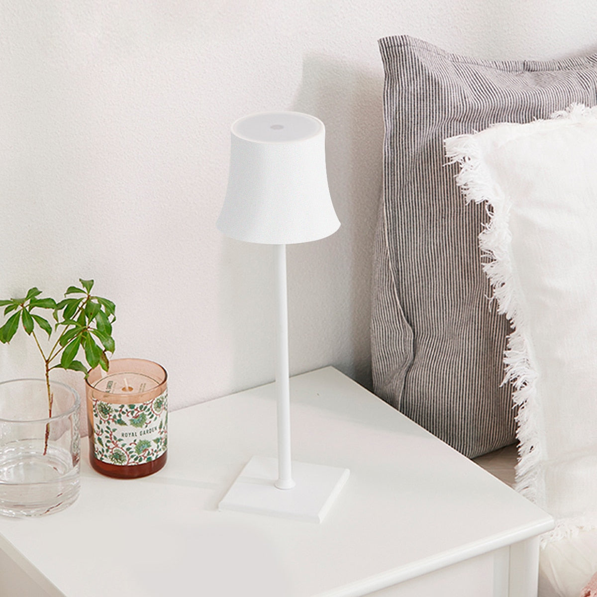  Waterproof Table Lamp USB Power Wireless Desk Light Aluminum Alloy Luxury Modern Bedroom Decors Hotel Restaurant Bar