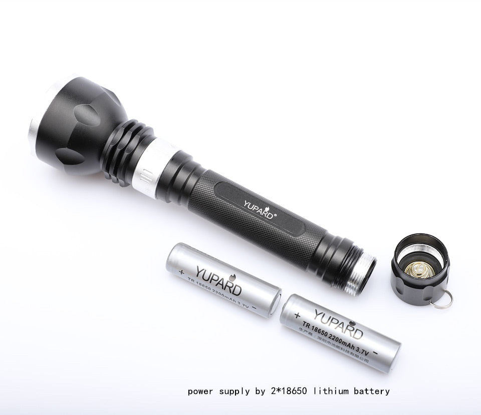 LED waterproof underwater diver diving yellow light T6 LED flashlight white light yellow light torch 18650 battery