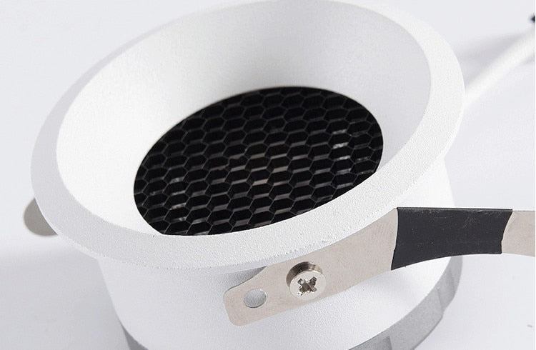 New 2020 Honeycomb Nest Anti Glare Lens COB Recessed Downlight 5W 7W 12W 15W Round LED Ceiling Spot Light Pic Background