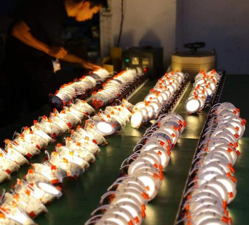 Round shape 360 Angle Adjustable LED COB Recessed Downlight Black/White 9W 12W 15W LED Ceiling Spot Light Pic Background Focos