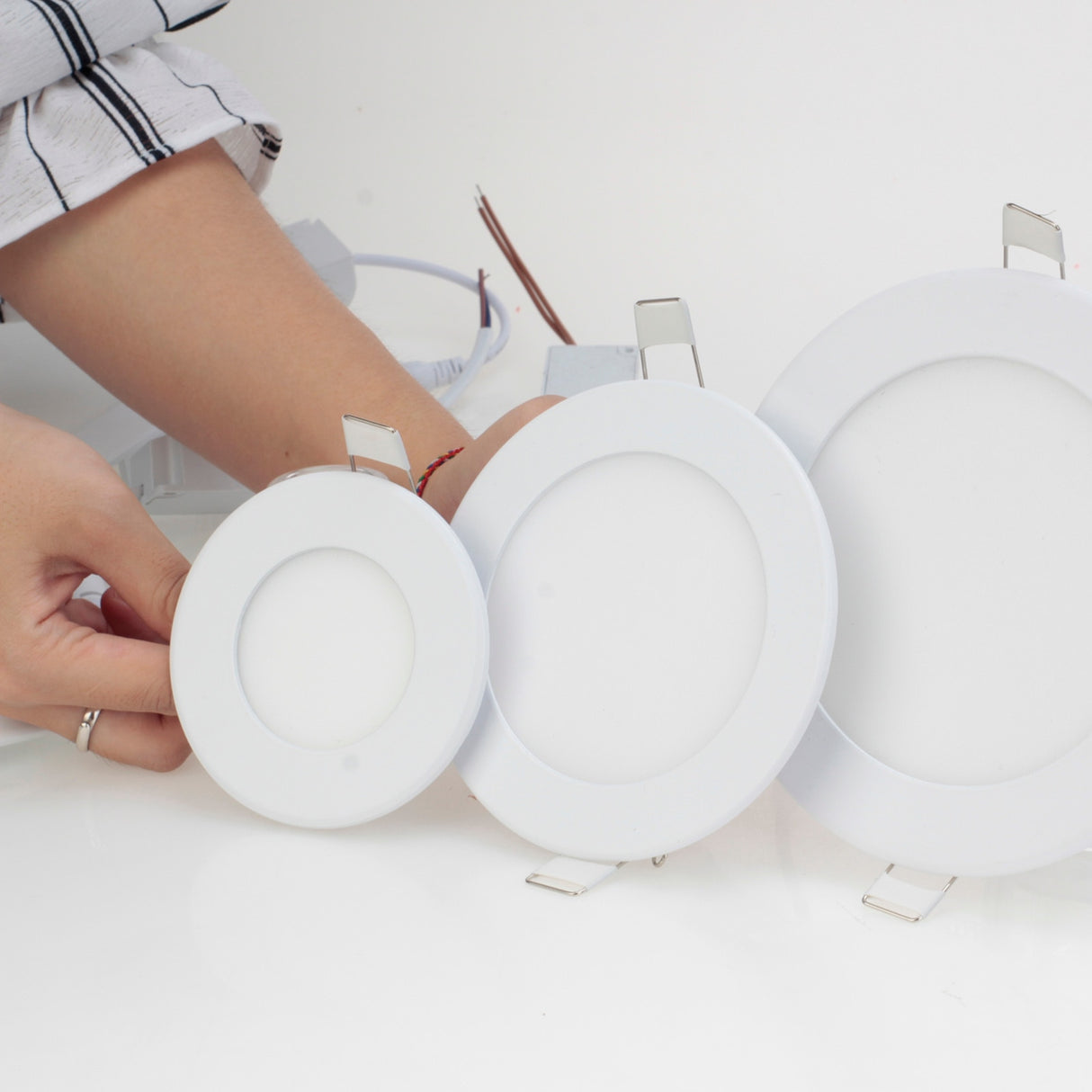 Round LED Panel Light Recessed Kitchen Bathroom Ceiling Lamp Dimmable 110V 220V 6W 9W LED Downlight Warm White Cool White Lamps