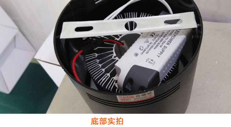 Surface Mounted LED Downlights AC110V-220V 3W/5W/7W/9W/12W/15W/18W LED Downlight With White/Black Housing Colors