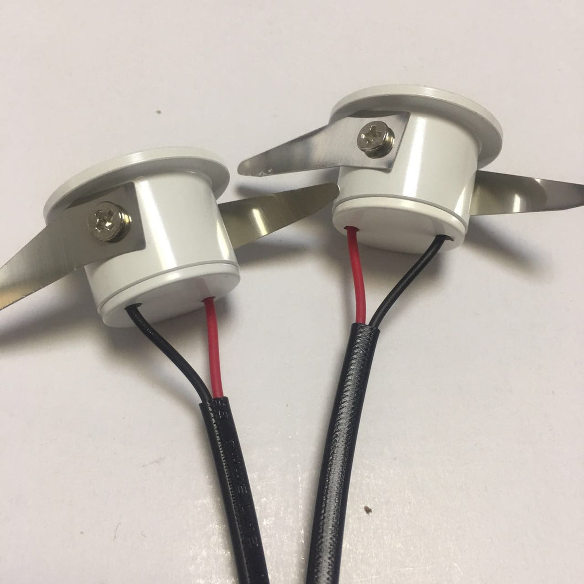 LED Mini Cabinet Downlight 3w Diameter 31mm Ca 230v White Frame Recessed Ceiling No Flicker Spot