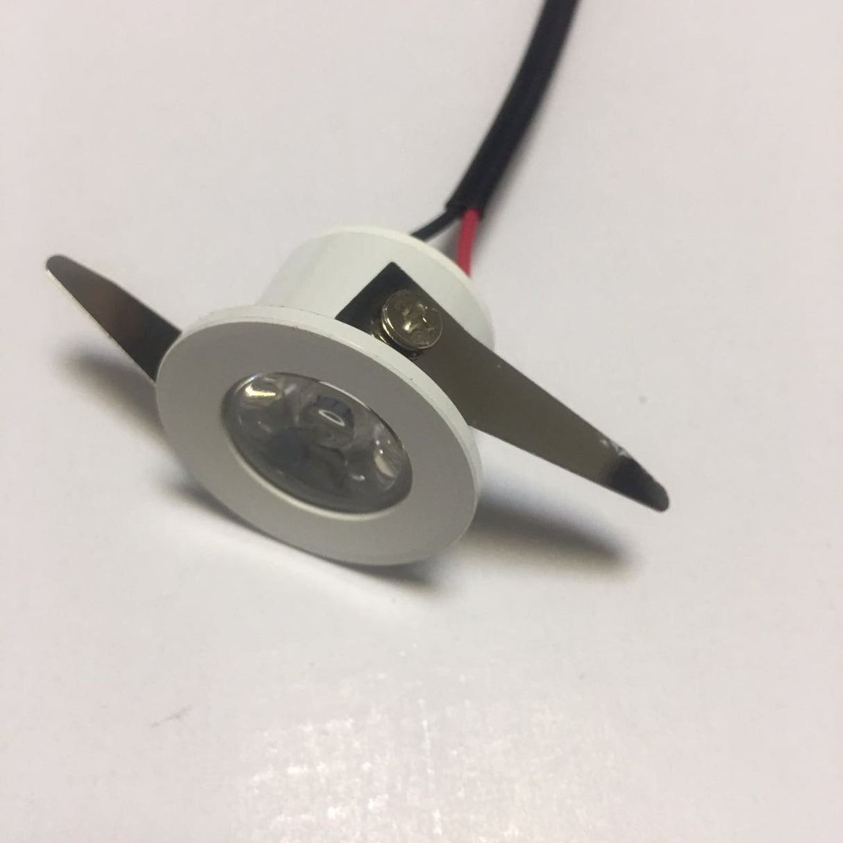 LED Mini Cabinet Downlight 3w Diameter 31mm Ca 230v White Frame Recessed Ceiling No Flicker Spot