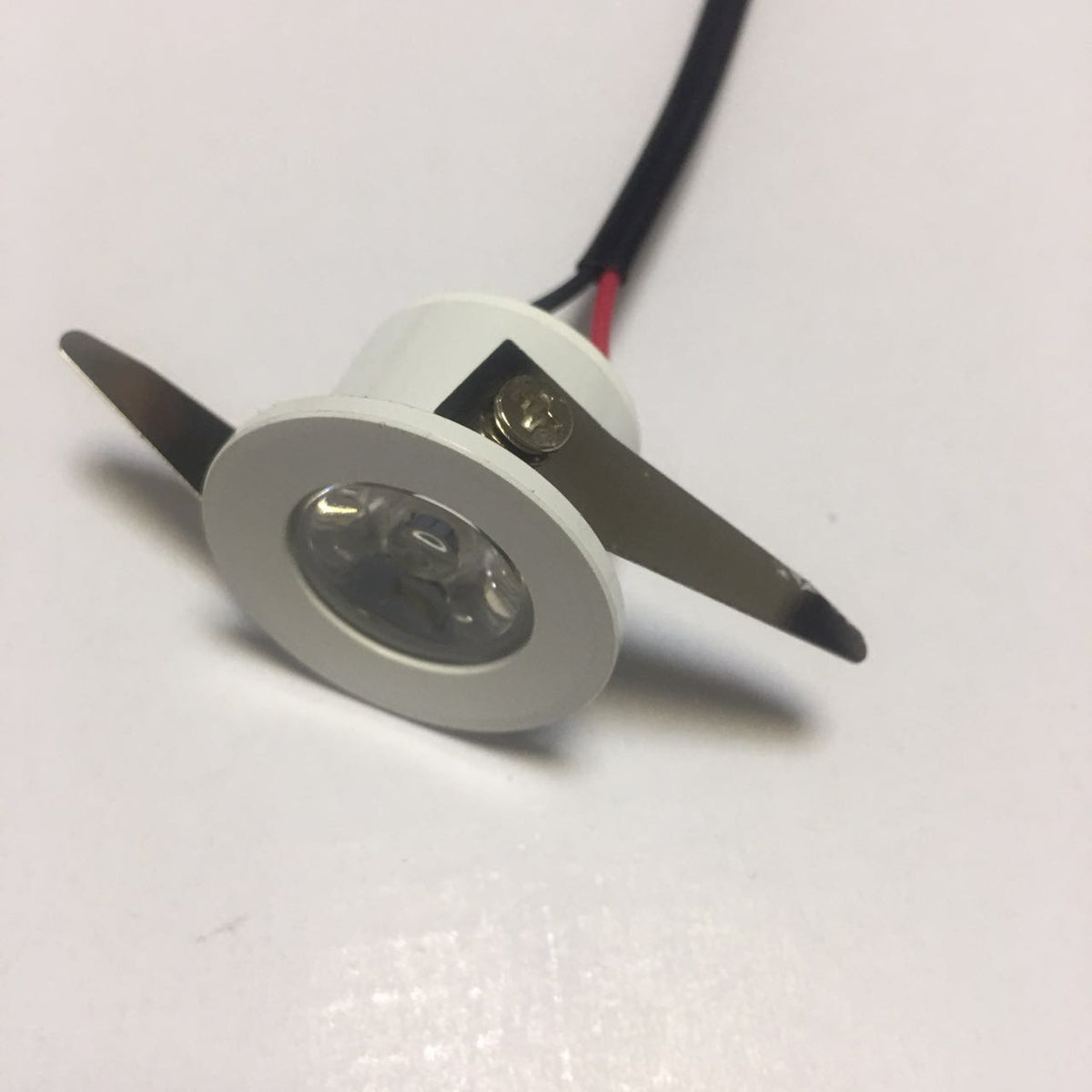 LED Mini Cabinet Downlight 3w Diameter 31mm Ca 230v White Frame Recessed Ceiling No Flicker Spot